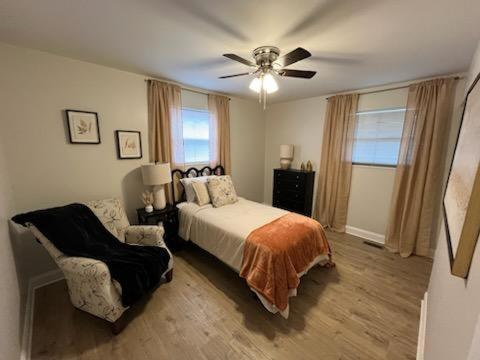 Вилла Charming Springboro House Near Historic Downtown Экстерьер фото